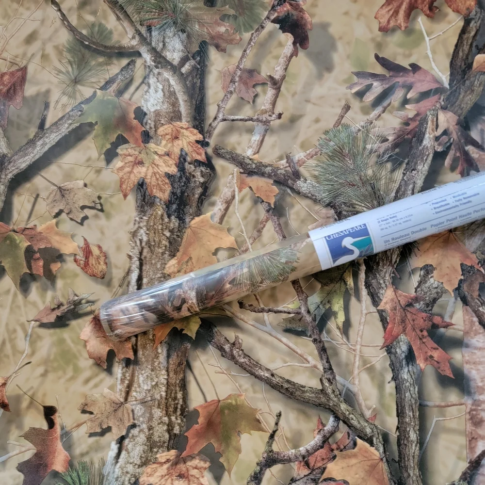 Nature-Inspired Wallpaper with Autumn Leaves
